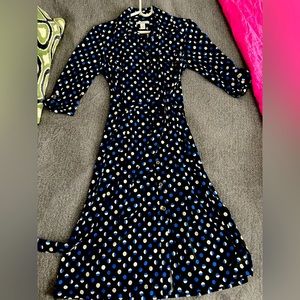 Classy knee length tie dress; great material!